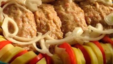 Котлеты из курицы, запеченные с гарниром