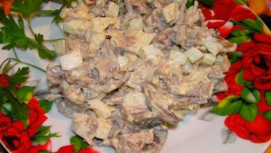 Салат с курицей и шампиньонами