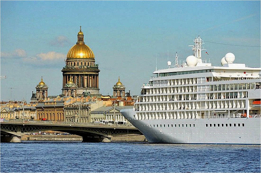 Круизы из Санкт-Петербурга по России и Европе: сезоны и направления
