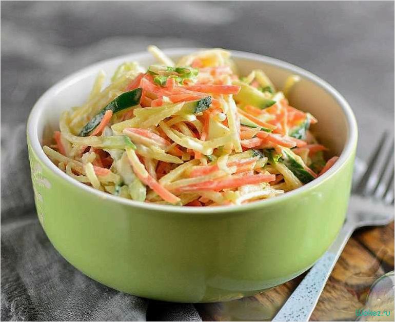 Вкусный и полезный рецепт салата из редьки с яблоком 