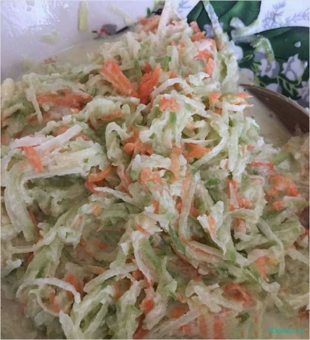 Вкусный и полезный рецепт салата из редьки с яблоком 